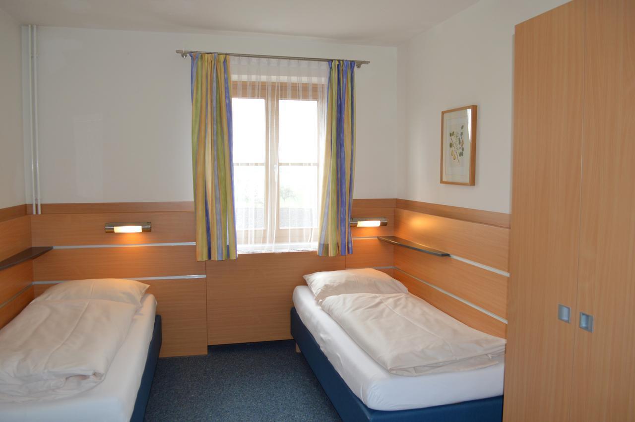 Gaestehaus Der Lk-Technik Mold Extérieur photo